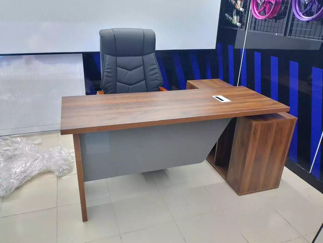Bàn Giám Đốc LX04 - Giá Liên Hệ 0986 882 049