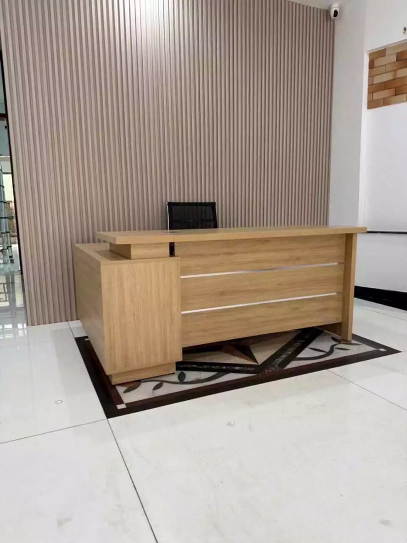 Bàn Giám Đốc LX11 - Giá Liên Hệ 0986 882 049